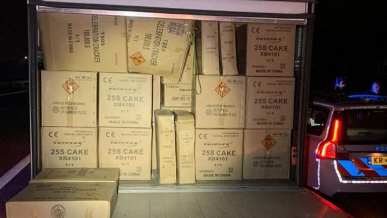 Bijna 5000 kilo vuurwerk in een vrachtwagen in Sint-Oedenrode (foto: Politie).