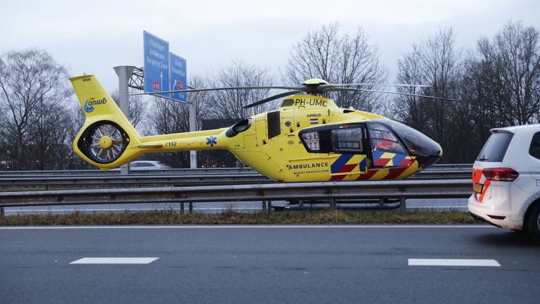 Automobilist overleden bij ongeluk op snelweg, vermoedelijk onwel geworden