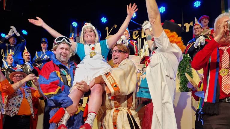 Winnares Keiebijters Kletstoernooi schrijft historie: 'Ik voelde geen druk'