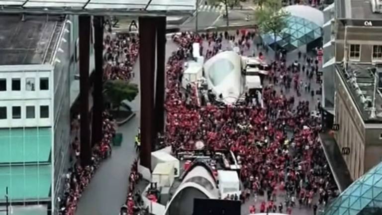 Drukte op het 18 septemberplein.