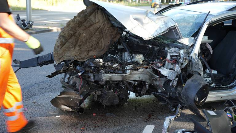 De ravage is enorm (foto: Erik Haverhals/Persbureau Heitink).