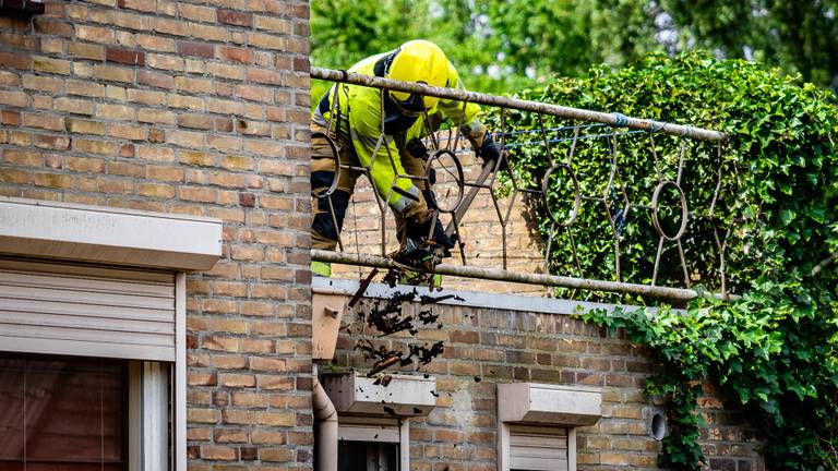 Brand op dakterras huis in Herpen