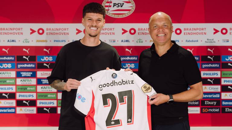 Dennis Man en Earnest Stewart (foto: PSV).
