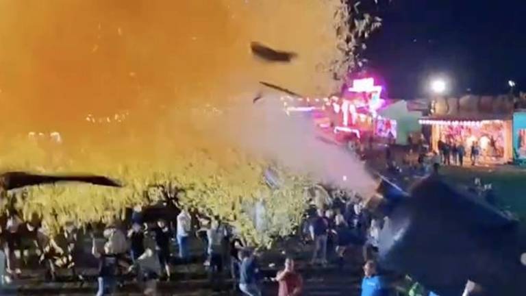 Het confettikanon ontplofte tijdens Boerenrock (foto: RTV Drenthe).