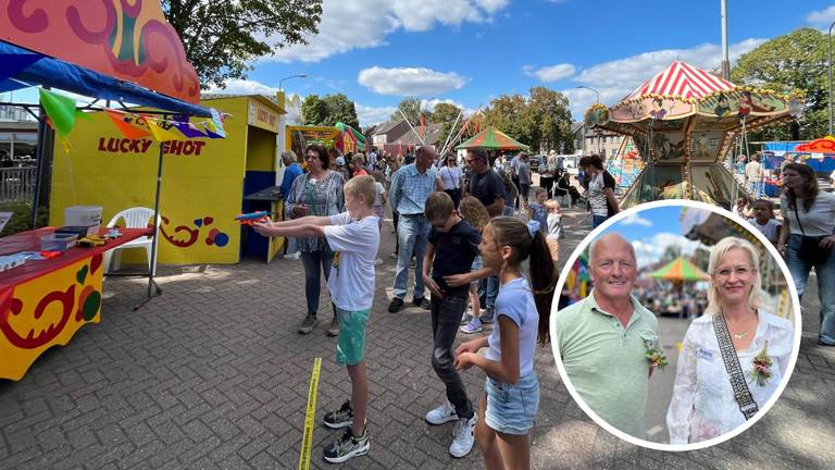 De kermis in Ulitcoten wordt volledig gerund door vrijwilligers (foto: Floortje Steigenga).