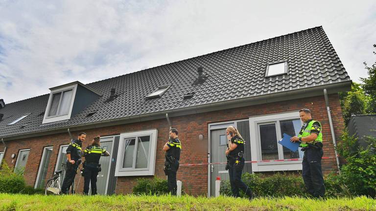 Dode vrouw gevonden in huis, politie gaat uit van misdrijf