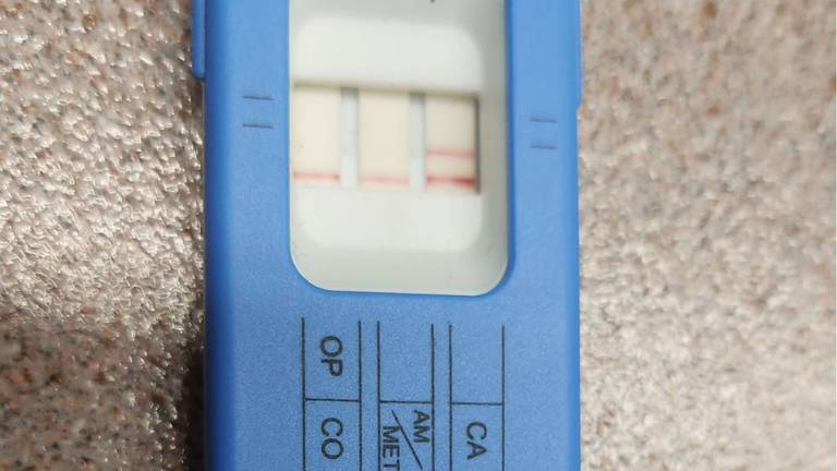 De positieve drugstest (Foto: Politie_best_oirschot / Instagram.)