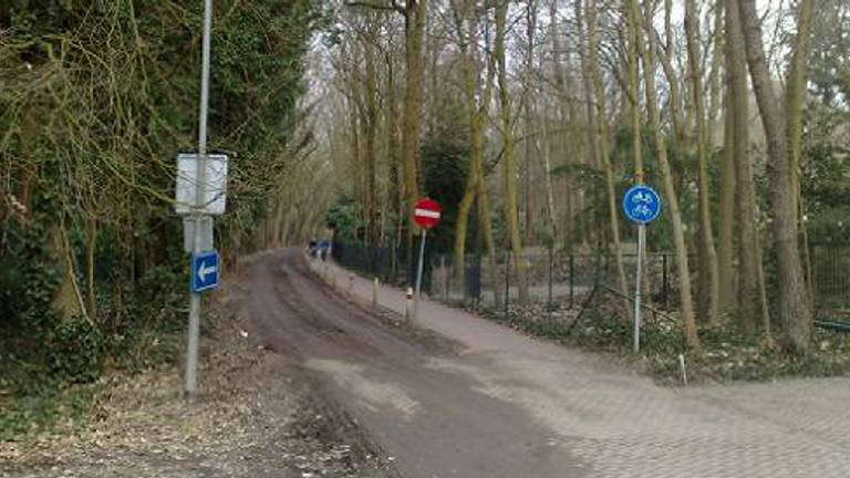 Jagerboschlaan in vught, waar een man 'vieze plaatjes' aan bomen ophing.