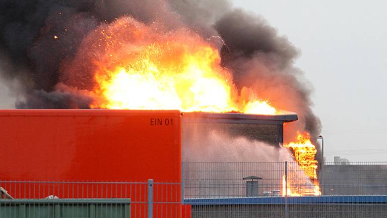Grote brand bij VDL in Eindhoven