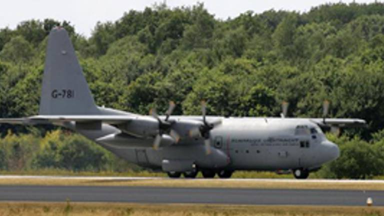 Hercules C-130 transportvliegtuig zal laag overvliegen deze week tijdens een oefening.   (Foto:archief)