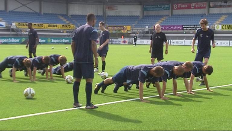 Popovics bij zijn eerste training