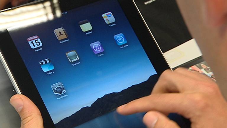 iPad in handen van student