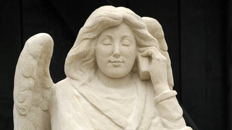 De engel met het mobieltje.