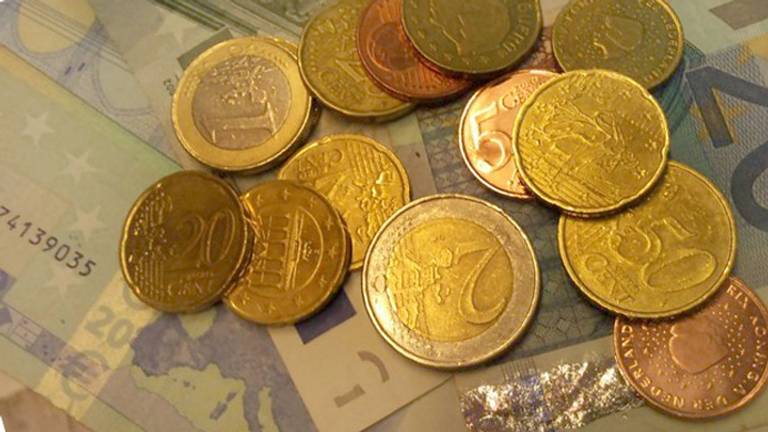 FNV: Bestuurders verdienen nog steeds te veel