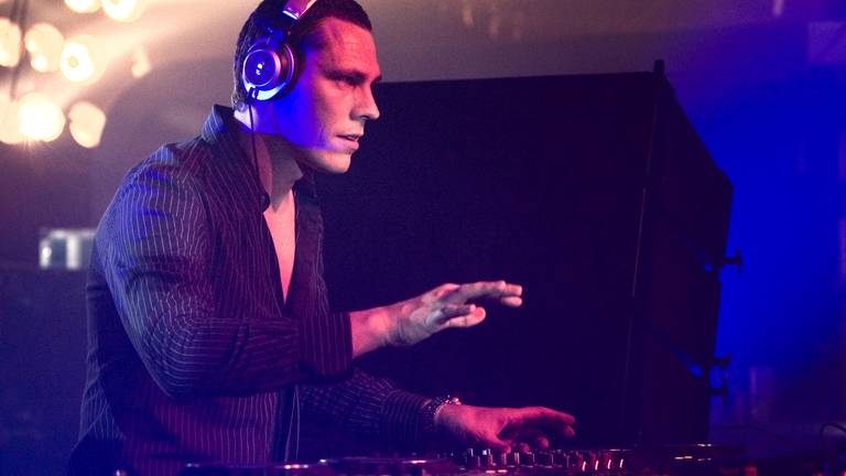 Dj Tiësto uit Breda gaat aan de slag voor BBC Radio 1