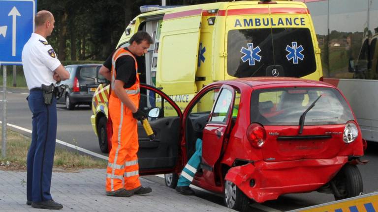 De aangereden auto (foto: Meesters Multi Media)