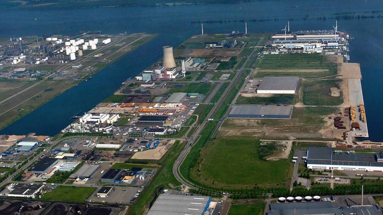 De haven van Moerdijk