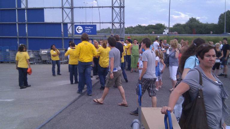 ikea son tweede explosie gebouw ontruimd omroep brabant