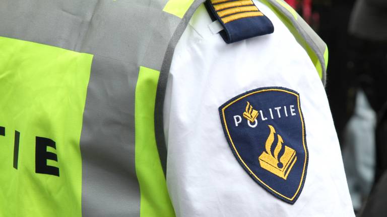 De politie is op zoek naar de daders