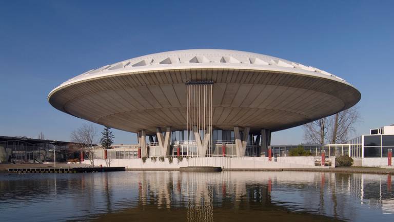 Het Evoluon.