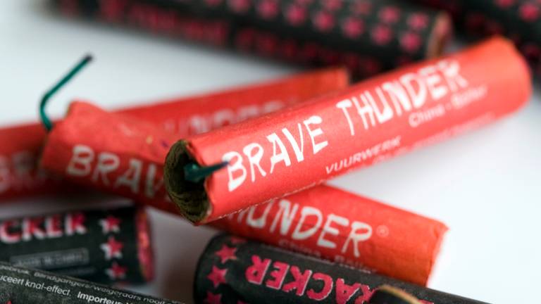 Vuurwerk Verwoest Eigendommen Gemeente Helmond Voor 45 000 Euro Omroep Brabant