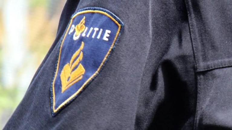 Politie pakt compleet gezin op