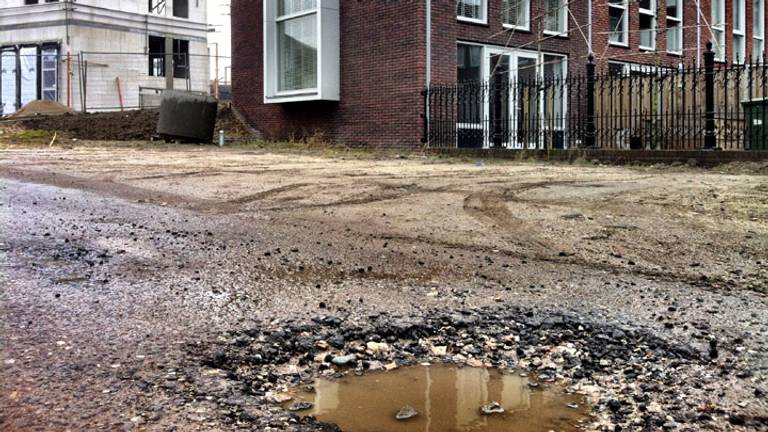 De schop gaat in de grond in Eindhoven. (Archieffoto)