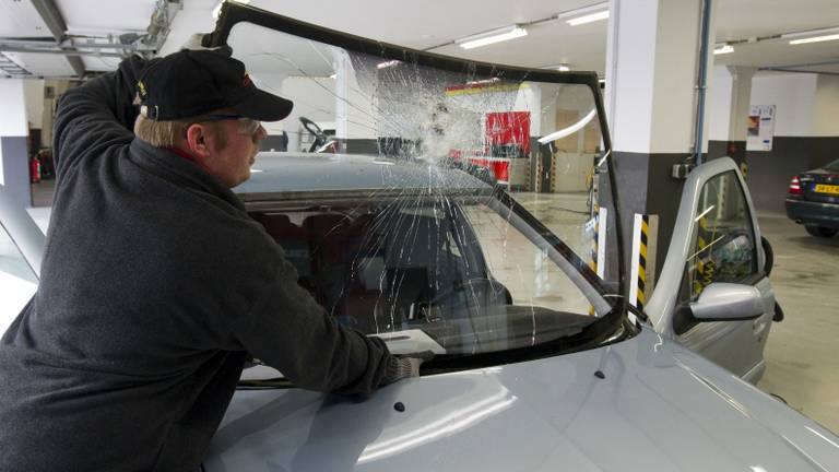 Carglass en Autotaalglas onder een dak