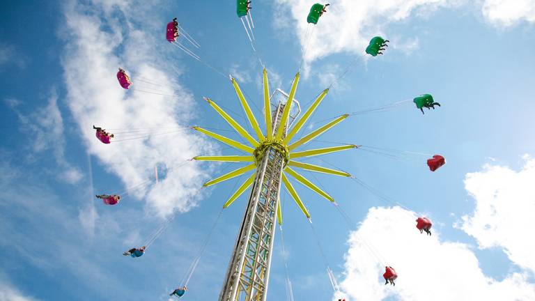 Opening Tilburgse Kermis aangepast