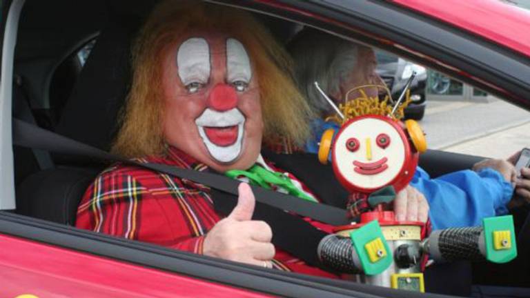 Altijd blijven lachen (denken ze vast in Heeze-Leende)