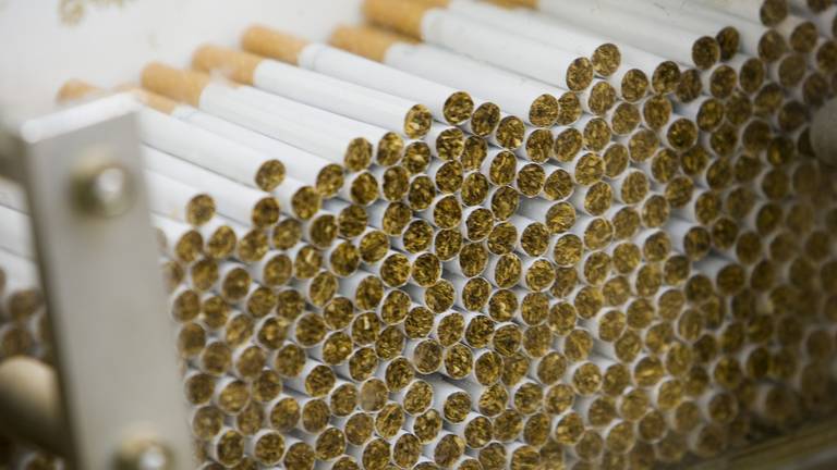 De klap van de ontslaggolf bij Philip Morris dreunt nog even door