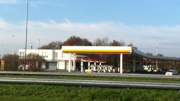 Het tankstation bij Hazeldonk