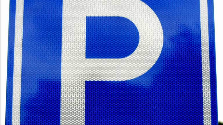Hek bij parkeerplaats Riel gaat mogelijk weg (foto: ANP).