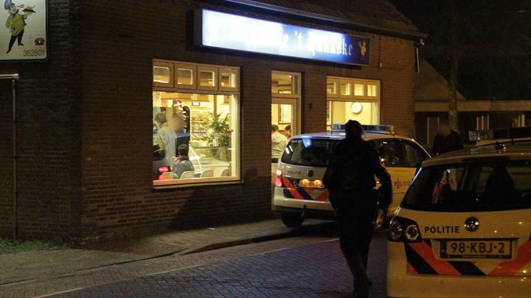 Overval op cafetaria in Gemert (Foto: Harrie Grijseels/SQ Vision)