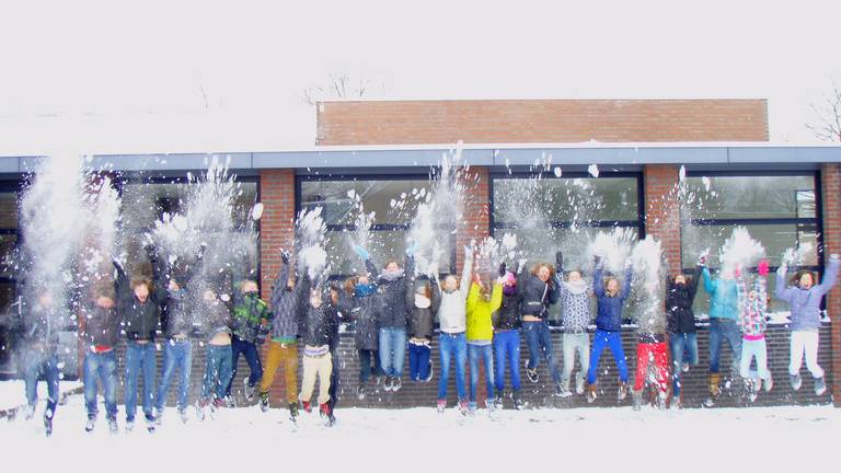 Feest voor de winterliefhebber! (archieffoto: Juf Joyce Martens/Millheeze)