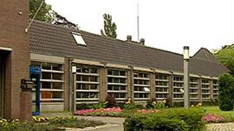 Provincie dreigt opnieuw roer bij fusie Nuenen over te nemen
