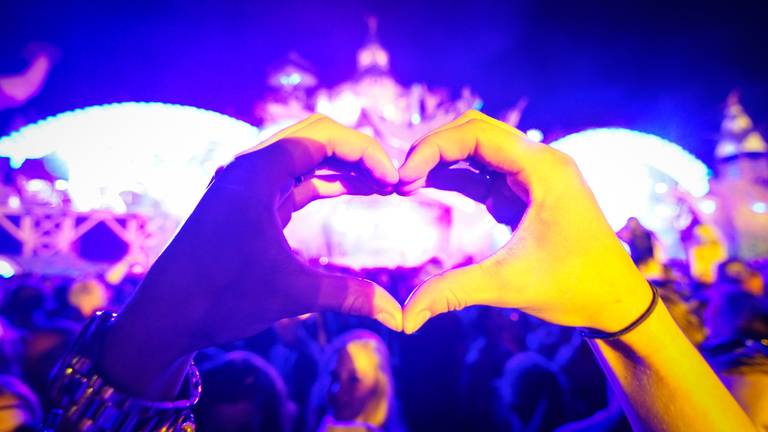 Liefde op WiSH Outdoor (foto: Feestzoom)