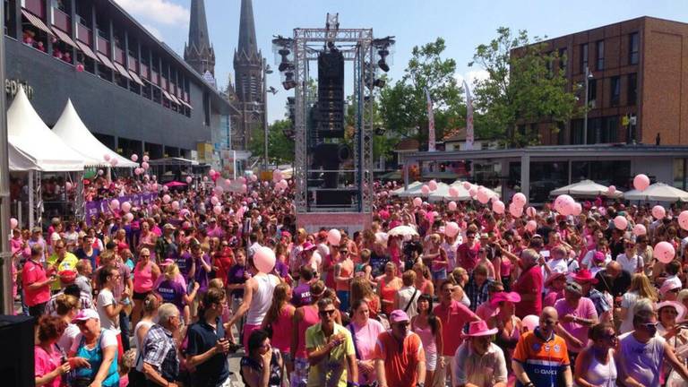 Roze Maandag op het Pieter Vreedeplein (foto: Jordy Graat)