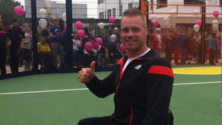 Maikel Scheffers opent eigen Johan Cruyff Court in Den Bosch