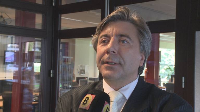 Oprichter OPA Dick Shouw weet niets van belangenverstrengeling