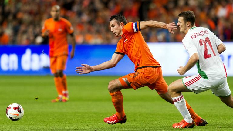 Robin van Persie haalt uit naar Pierre van Hooijdonk