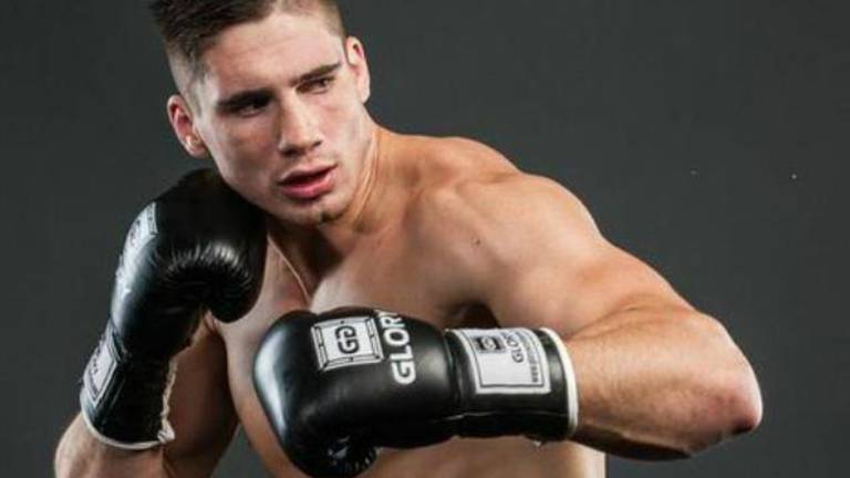 Rico Verhoeven won de wereldtitel kickboksen