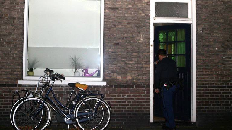 Overval op huis in Den Bosch. (Foto: Bart Meesters)