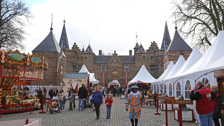 Het Kasteel van Sinterklaas in Helmond, over een paar weekjes zijn ze er weer, de Sint met zijn Pieten (foto: Karin Kamp)