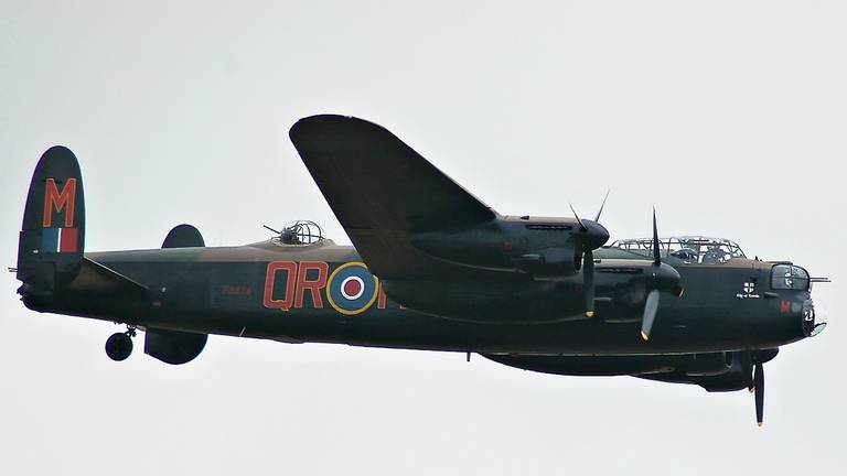 Nog maar twee Lancasters over