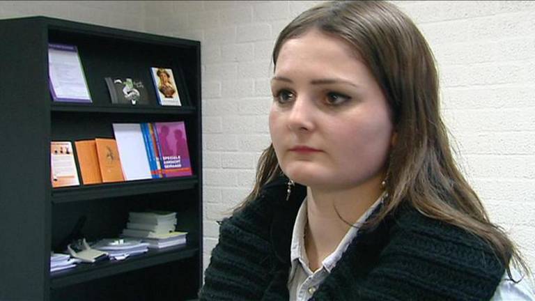 De achttienjarige Leila Kallal krijgt gelijk van politie Roosendaal