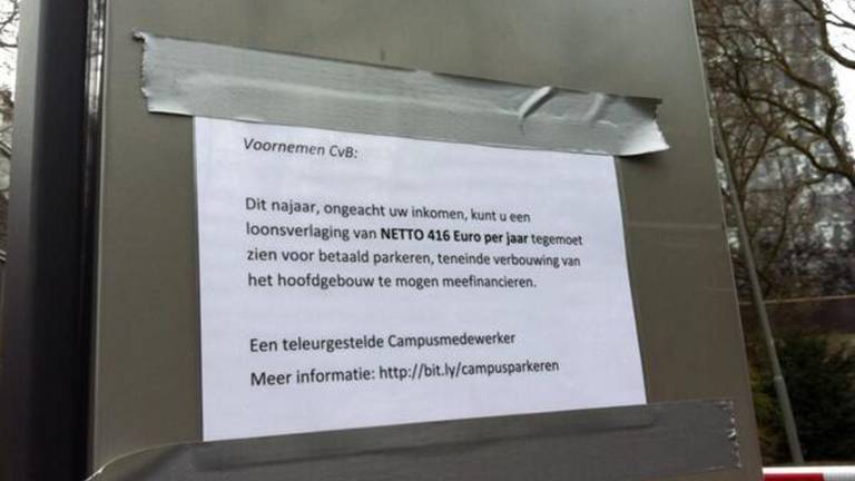 Stil protest Tue personeel bij parkeerslagboom
