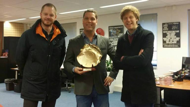Hitlijsten worden gemanipuleerd volgens artiestenmanager ...