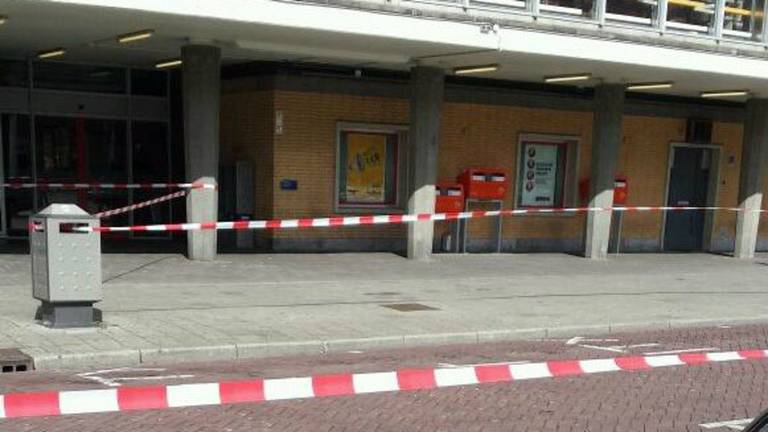 Het vermoedelijke koffertje (Foto: Aad de Mos)