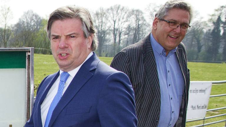 Toine Manders (links) op campagne met Henk Krol (archieffoto: ANP)